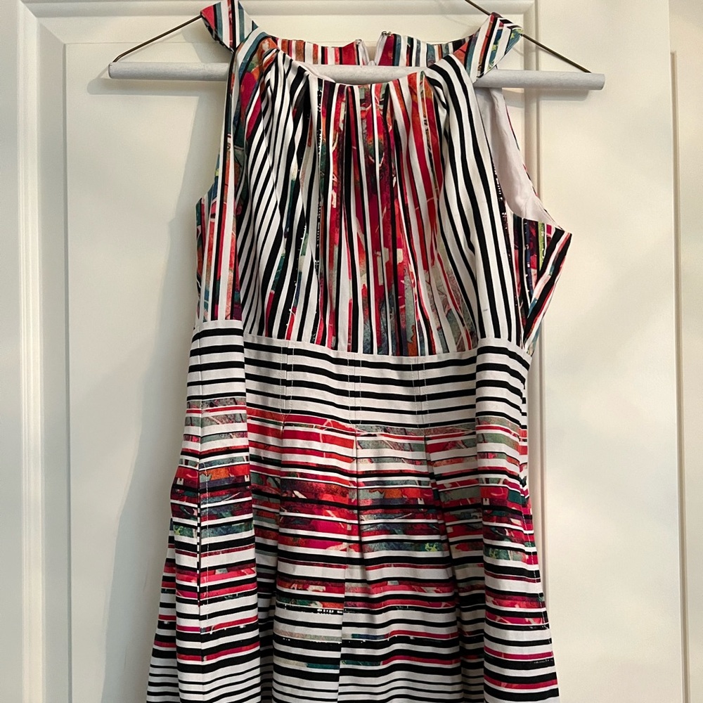 Nine West size 10 pleated dress. Great co diction pre-owned.